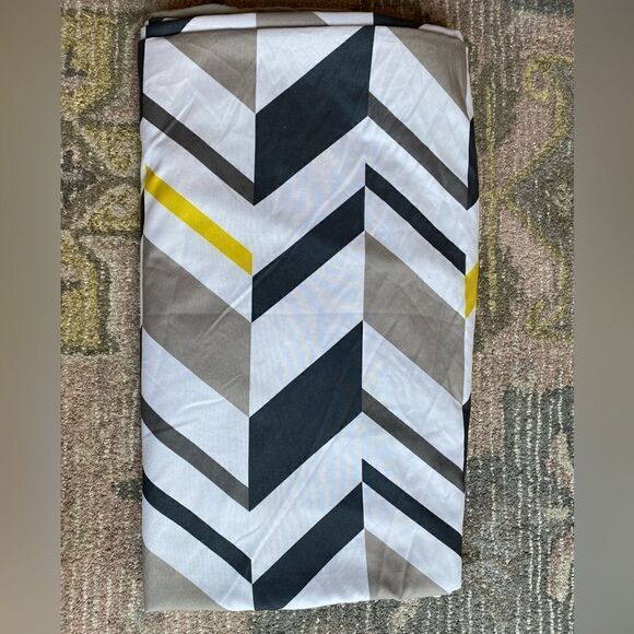 Room Essentials Bed Duvet Cover - Picture 6 of 7